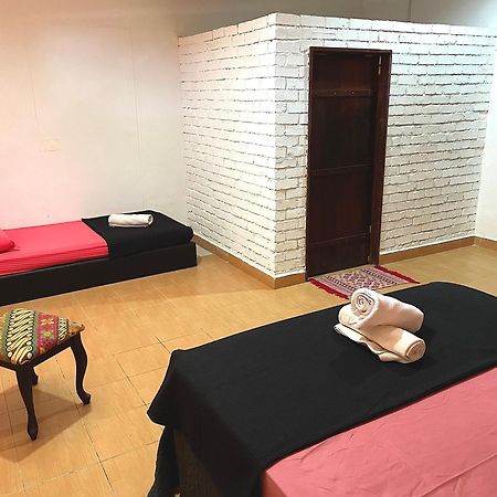 Home Sol Guesthouse Pantai Cenang  Esterno foto