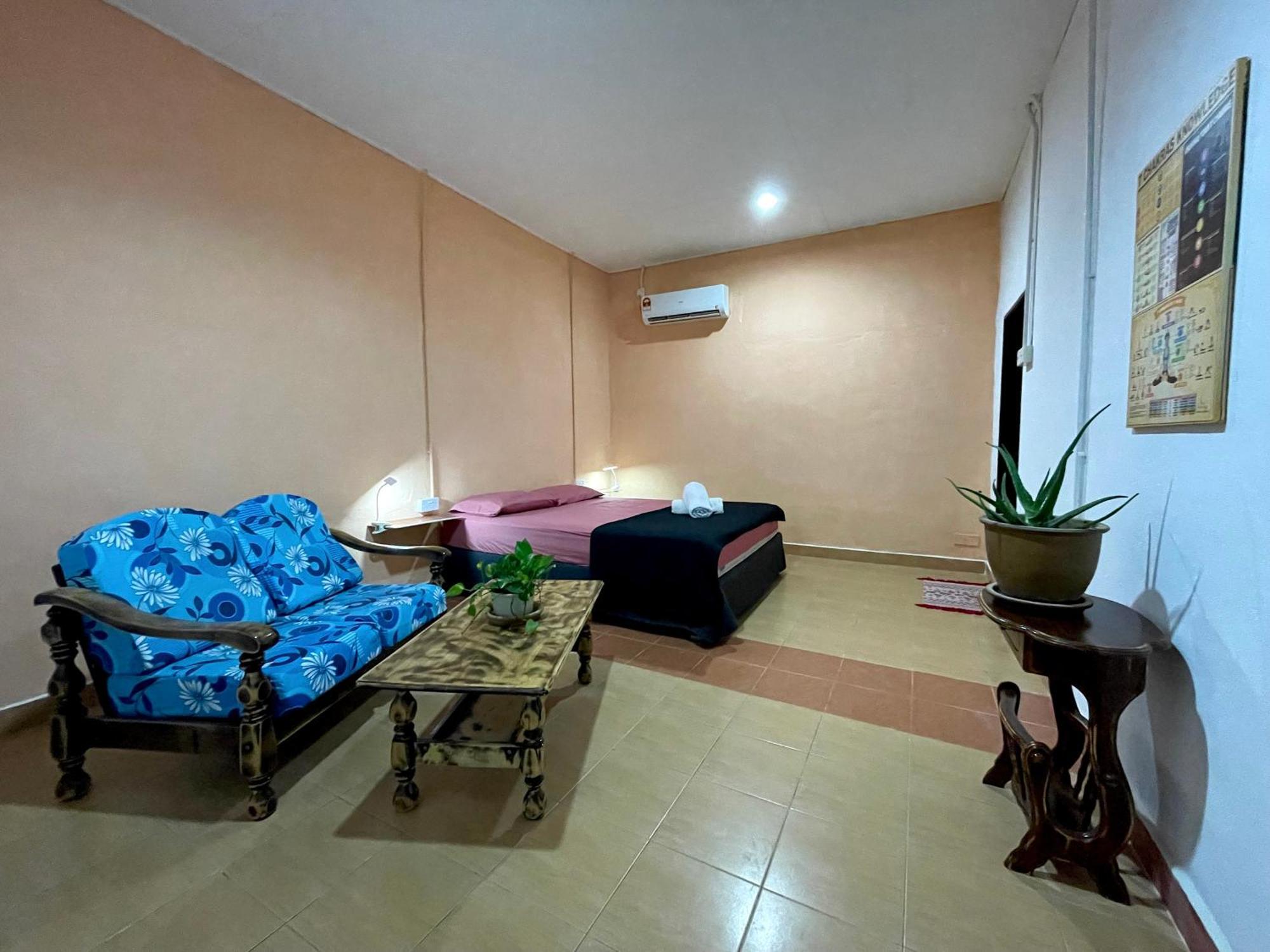 Home Sol Guesthouse Pantai Cenang  Esterno foto